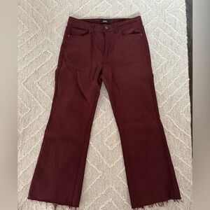 NWOT Frayed Hem Jeans